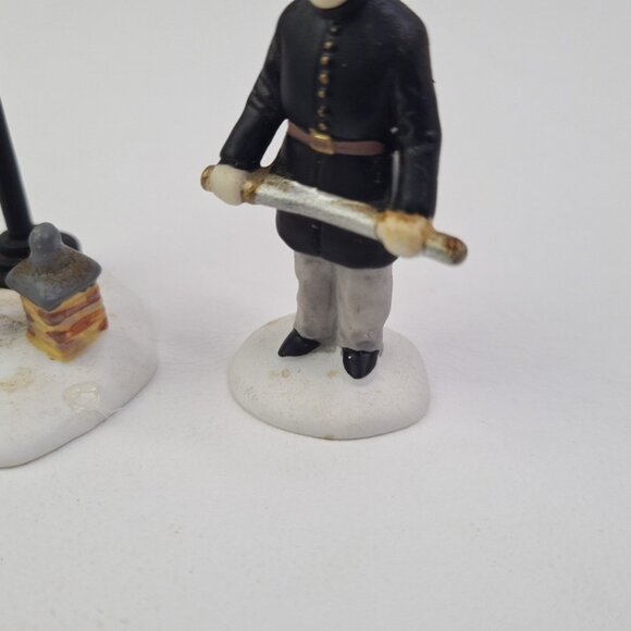 Department 56 Snow Village "Constables" 5579-4 Christmas Accessories Set Of 3 - Picture 6 of 7
